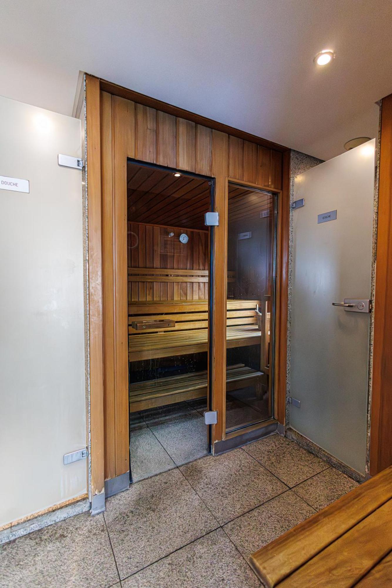 Apartment Le Victoria, Beau T2 Au Pied Des Plages, Piscine, Sauna