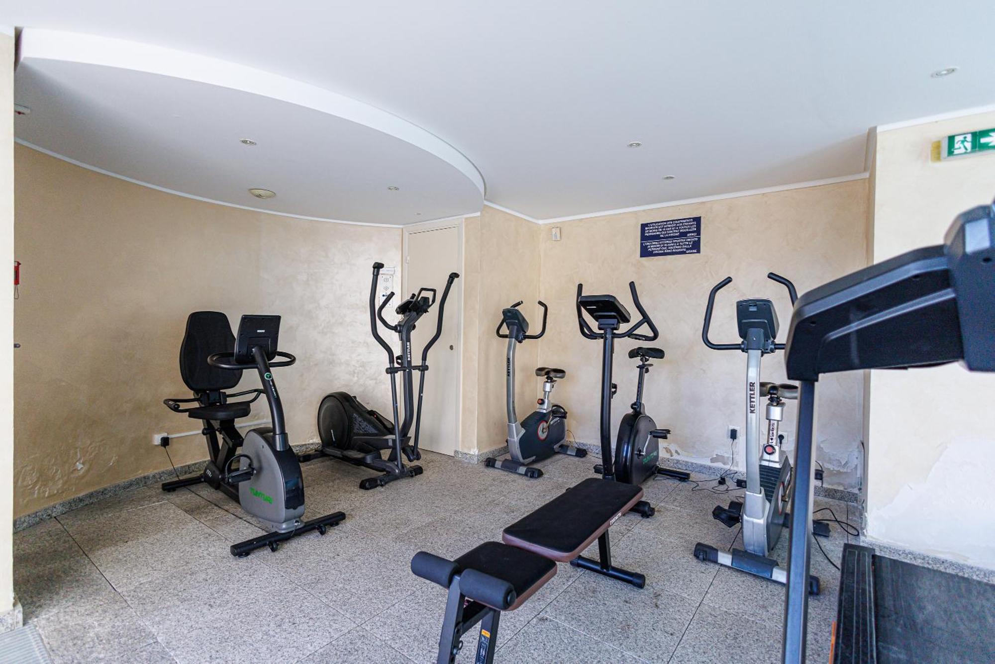 Le Victoria, Beau T2 Au Pied Des Plages, Piscine, Sauna Apartment Menton